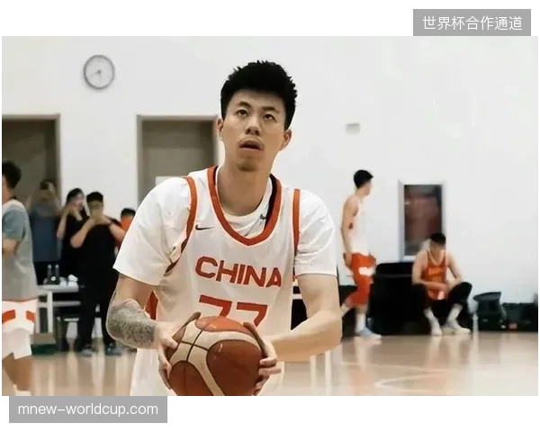 总决赛上演锋线对决，张镇麟需利用防守压迫限制胡金秋的高效进攻